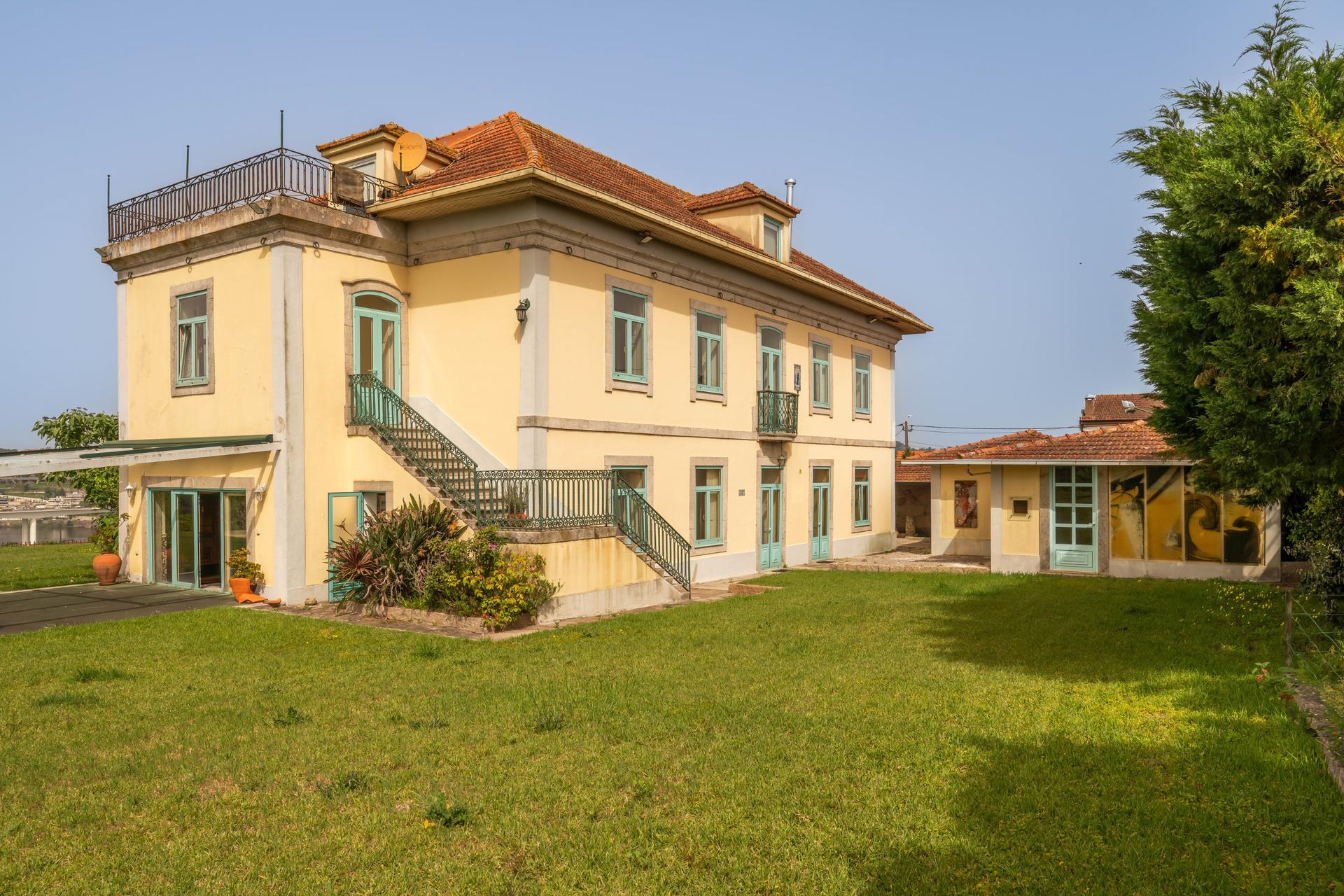 Mansion in Gondomar — photograph 5