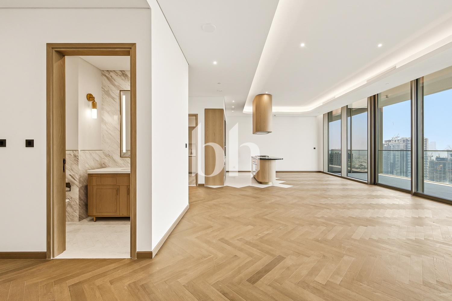 Jumeirah Living Business Bay — photograph 4