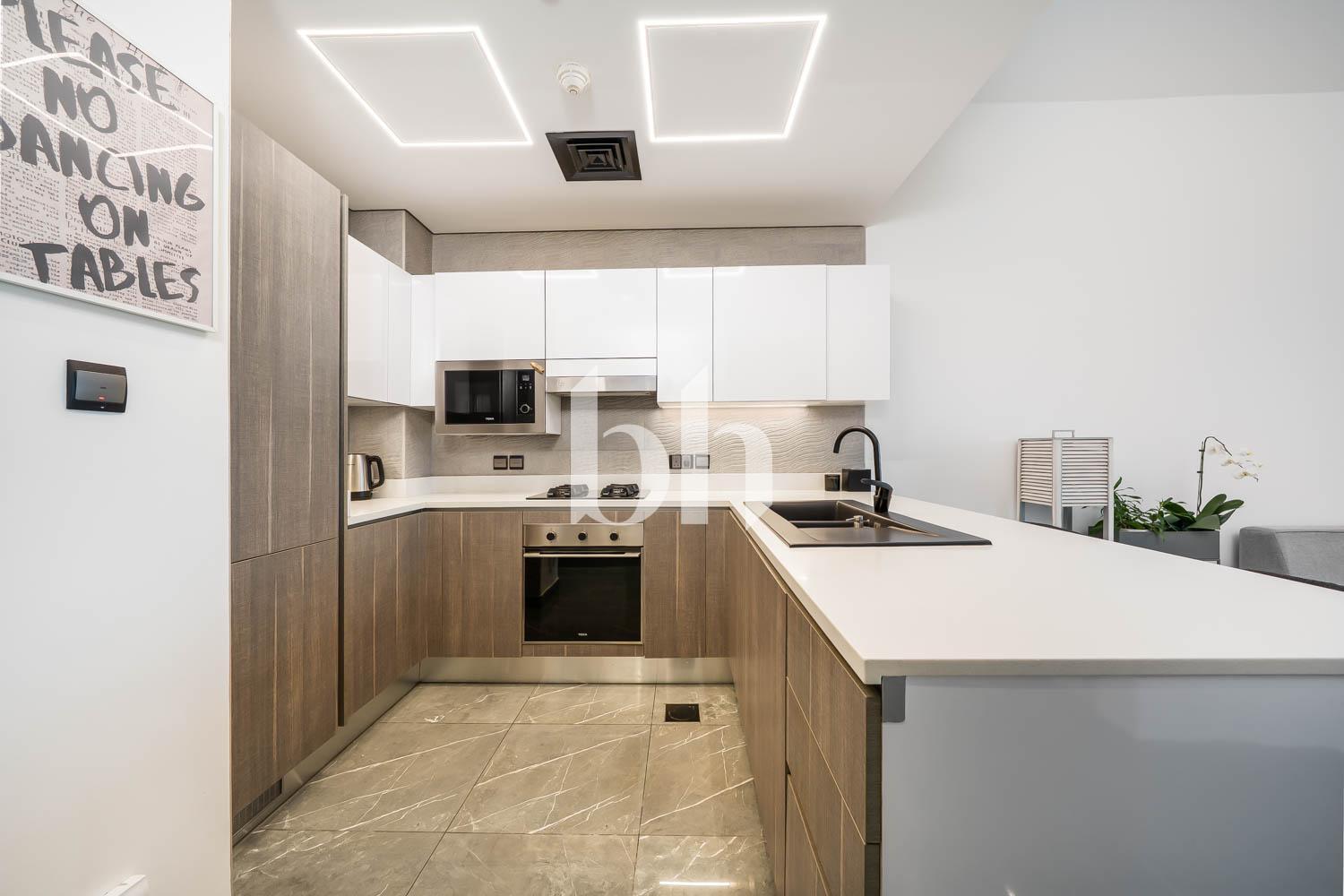 Joya Blanca Residences — photograph 2