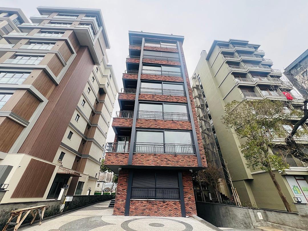 Apartments in Bostancı, Kadıköy (IST-01649) — photograph 2