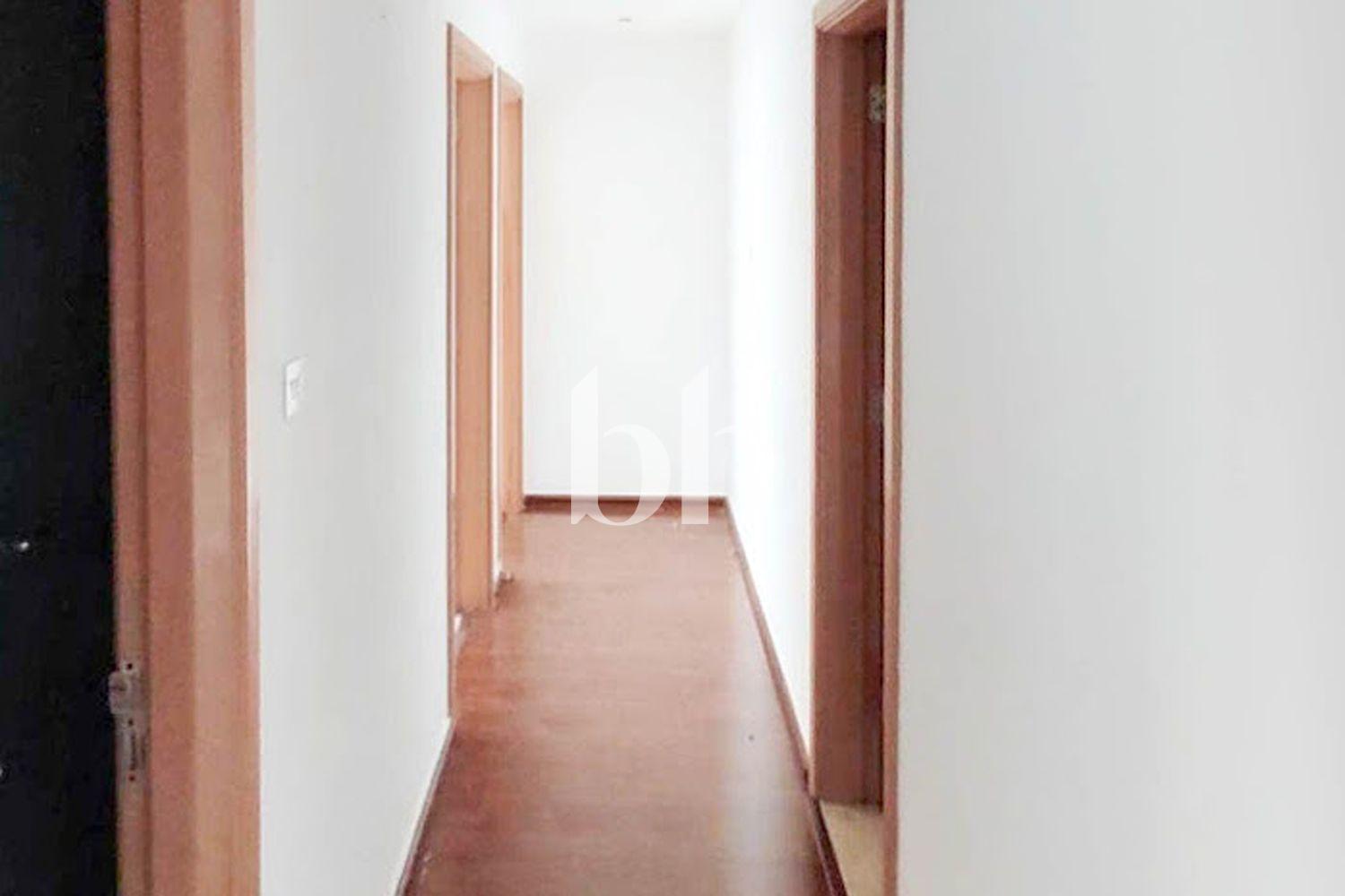 Jade Residence — photograph 2