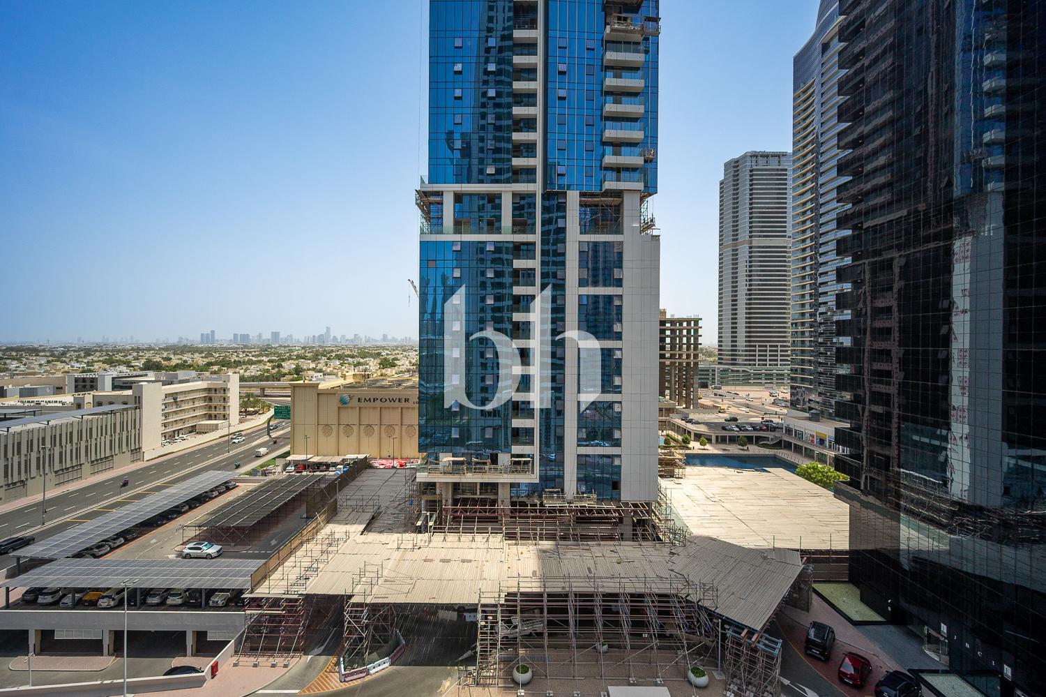 Dubai Arch — photograph 5